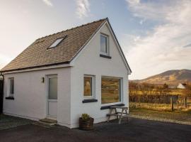 Solas Alainn Chalet, holiday home in Portree