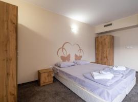 Yubim rooms & free private parking, hotel di Sofia