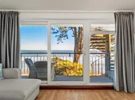 Lifes a Beach - Direct Beach Access Sea Views