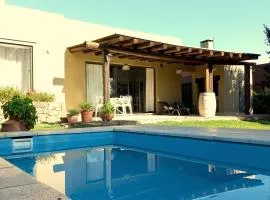 Casa EL Hache - Piscina - Chacras de Coria