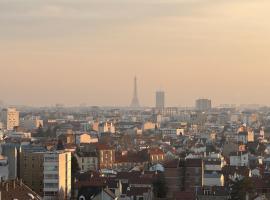 Enjoy Eiffel Tower Views from Home, Only 20 Minutes to Paris Center、コロンブのホテル