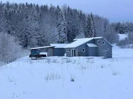 Stuga Fyra Säsonger - Fishing - Skiing - Hottub