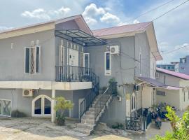 Namirah Guesthouse Redpartner, casa de hóspedes em Balikpapan