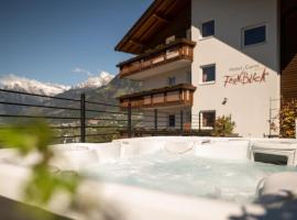 Hotel Garni Höfler Fernblick, casa de huéspedes en Scena