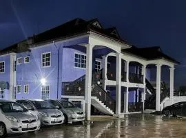 Tropical Oasis in Accra - 2 Bedroom Apartment