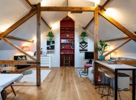 The Garret, Hotel in Salisbury