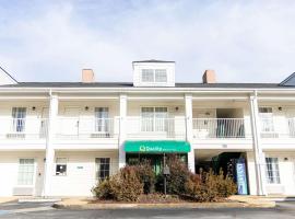 Quality Inn, pet-friendly hotel in Carrollton