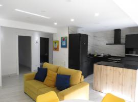 Apartamento JARDIN DELUZ, con Wifi y Parking privado gratis, four-star hotel in Santander