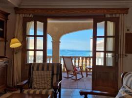 Espacioso apartamento a 50 m del mar, hotel in Son Serra de Marina