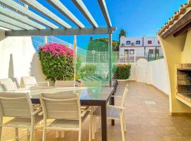 Vila Shradhala V4 Vilamoura Marina by HsRentals, hotell sihtkohas Vilamoura