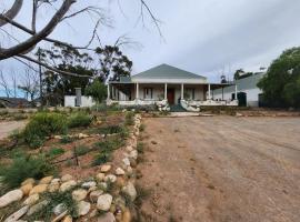 Magoos on 62, guest house di Ladismith