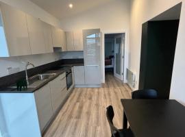 Clifden Lodge 1 Bedroom Apt, hotel v mestu Killarney