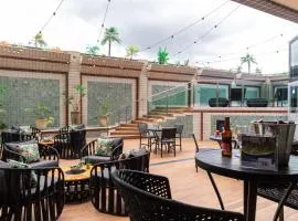 Hotel Dan Inn Uberlandia By Nacional Inn、ウベルランジアの駐車場付きホテル