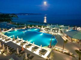 Trypiti Resort Blue Dream Palace and Hive Water Park, hotel in Limenaria