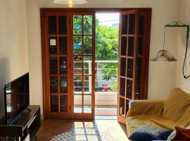 Apartamento na quadra da Praia de Piratininga, apartment in Niterói