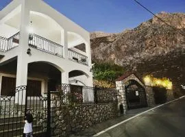 Villa-Skalia / Kalymnos House