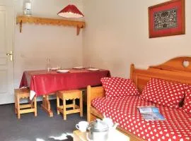 Appartement 2P 6 couchages, proche pistes, balcon, parking, animaux OK - FR-1-330-226