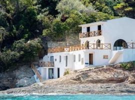 Villa prestige au bord de l'eau- Misincu, heilsulindarhótel í Cagnano