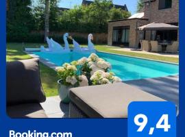 Het Herenhuis, holiday rental in Genk