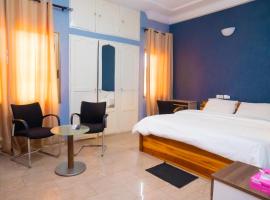 Studio cosy et confortable, cheap hotel in Lomé