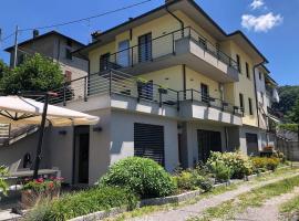 Casa Varisco: Oasis of peace surrounded by nature., apartement sihtkohas Faggeto Lario 