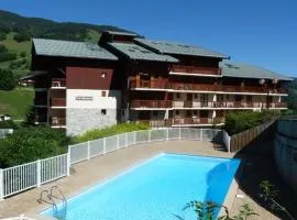 Appartement rénové au cœur d'Arêches-Beaufort, proche pistes, balcon plein sud, piscine, pour 4 pers. - FR-1-342-167