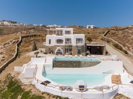 Villa Sera Mykonos: Glastros şehrinde bir otel