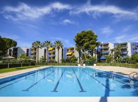 New Reus Mediterrani, beach hotel in Vilafortuny