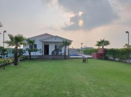 MB farms, hotel v mestu Greater Noida