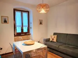 2 bedrooms apartement with city view balcony and wifi at Carisolo