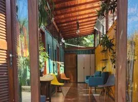 Moçamba LODGE Contêiner