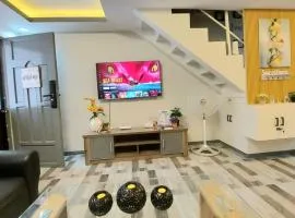 Kege's Pad - 2 Bedroom Townhouse near Clark Airport & Aqua Planet - TRP8