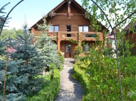 Grand, hotel in Velyikyy Bychkiv