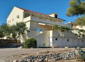 Apartments Maja
