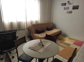 Apartamento inteiro no Alto Umuarama, próximo ao Aeroporto, Medicina e Granja Marileusa., Hotel in Uberlândia