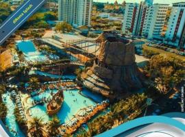 Spazzio diRoma RM Hospedagem com Acesso Acqua Park/Splash, hotel in Caldas Novas