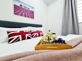 8 Guest Cozy 3 Room Koi Kinrara Suite, IOI Puchong, Bukit Jalil Pavilion, Bukit Jalil Stadium, Sunway Pyramid, Sunway Lagoon, hotel en Kampong Baharu Sungai Way