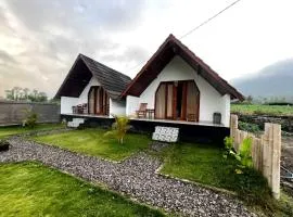 Serene Wilderness Villa Near Batur Natural Hot Spring