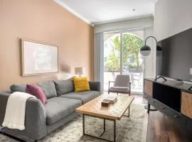 Playa Vista 1br w pool gym bbq nr 405 LAX-1056