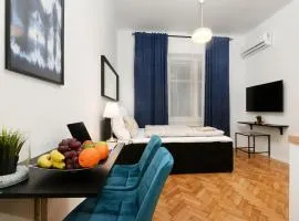 Boutique Central Apartments R611