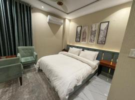 Shelton Boulevard Hotel Lahore, hotel em Lahore