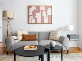 Midtown 2BR w Gym Doorman nr Central Park NYC-507