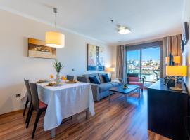 797 HOLIDAY RENTALS - ARCOSUR 3- Comodo apartamento con hermosas vistas, hotel u gradu 'Arroyo de la Miel'
