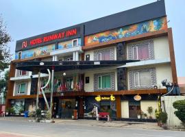 Hotel Runway Inn, hotel em Pura Raghunāth