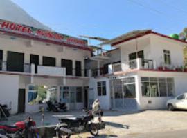 Hotel Mount Inn Badrinath Marg , Birahi , Chamoli, hotel en Chamoli