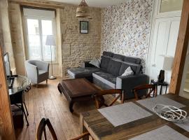 Appartement 3 Pièces Bord de mer Place du 6 Juin, lejlighed i Arromanches-les-Bains