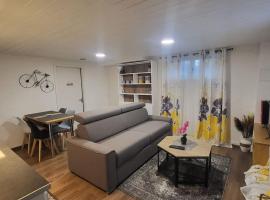 Appartement 2 pièces près du lac de Bouzey, hotel con parcheggio a Sanchey