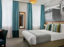 Seraphine Hammersmith Hotel