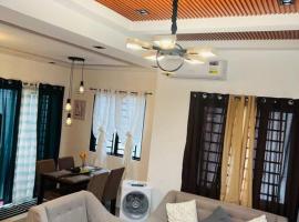 Modern Home and Stylish Design, hotel sa Ibaba