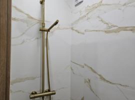 Luxury appartment Oumi, hotel v destinaci Martil